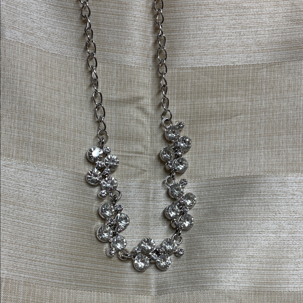 Paparazzi Shimmering Silver Necklace and Matching Earrings - Picture 2 of 5
